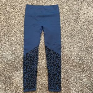 Fabletics workout leggings - SIZE SMALL